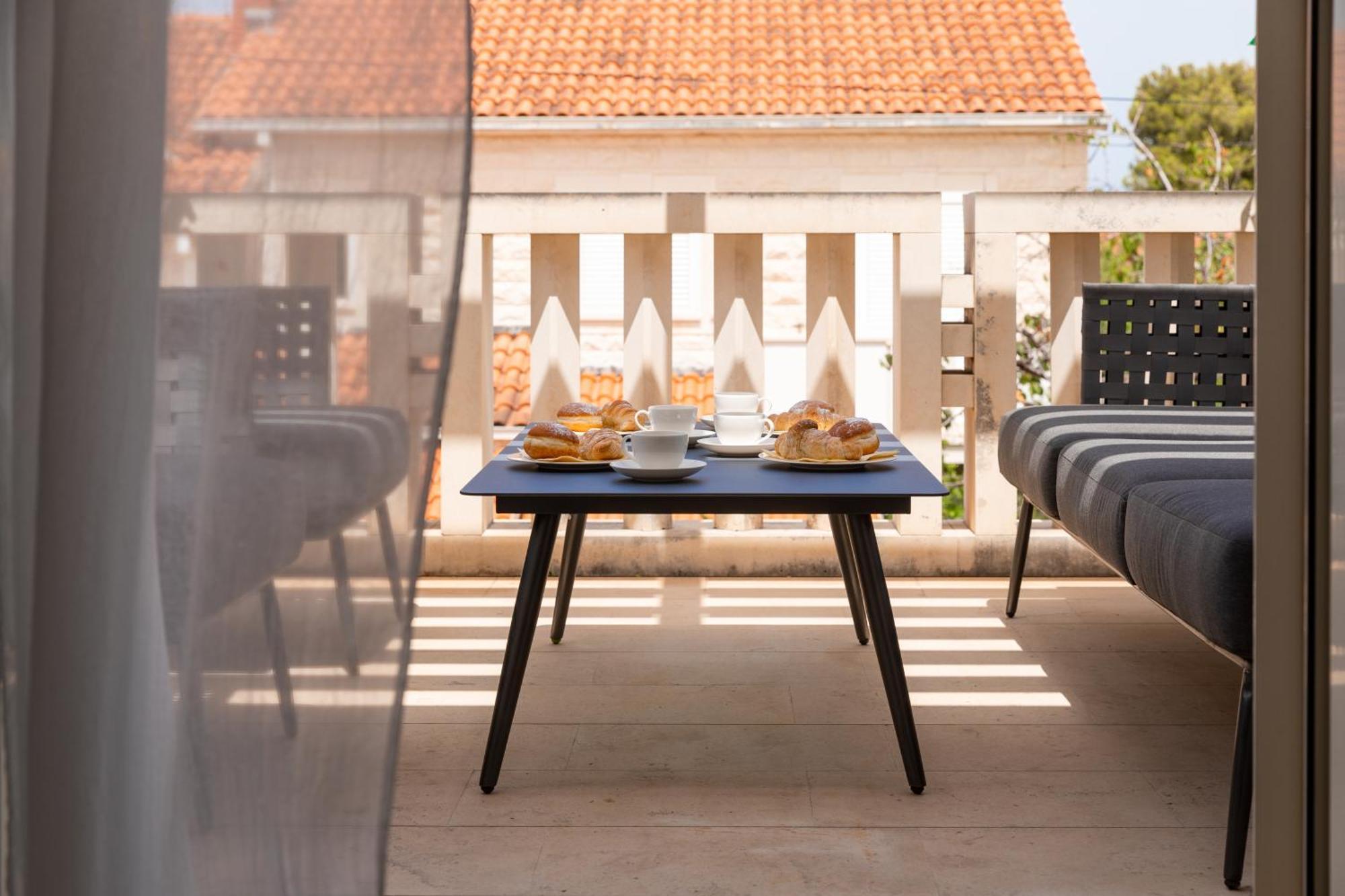 Apartment Penthouse4four - Apartments4you - Brand New 2-br - 200 Meters From The - Free Parking - Beautiful Terrace - Buralux