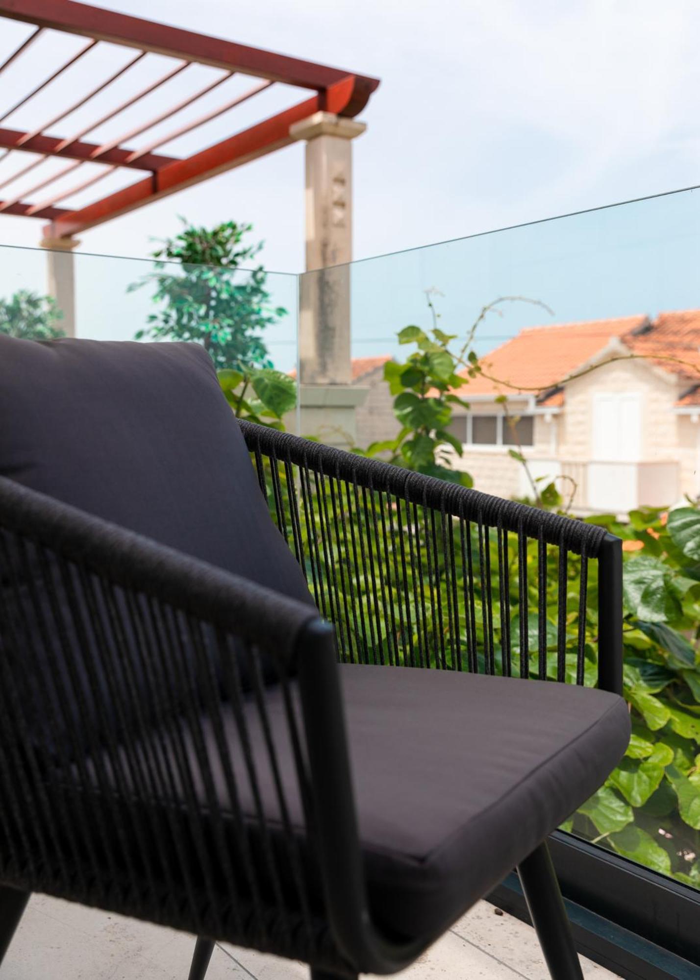 Penthouse4four - Apartments4you - Brand New 2-br - 200 Meters From The - Free Parking - Beautiful Terrace - Buralux Apartment Supetar