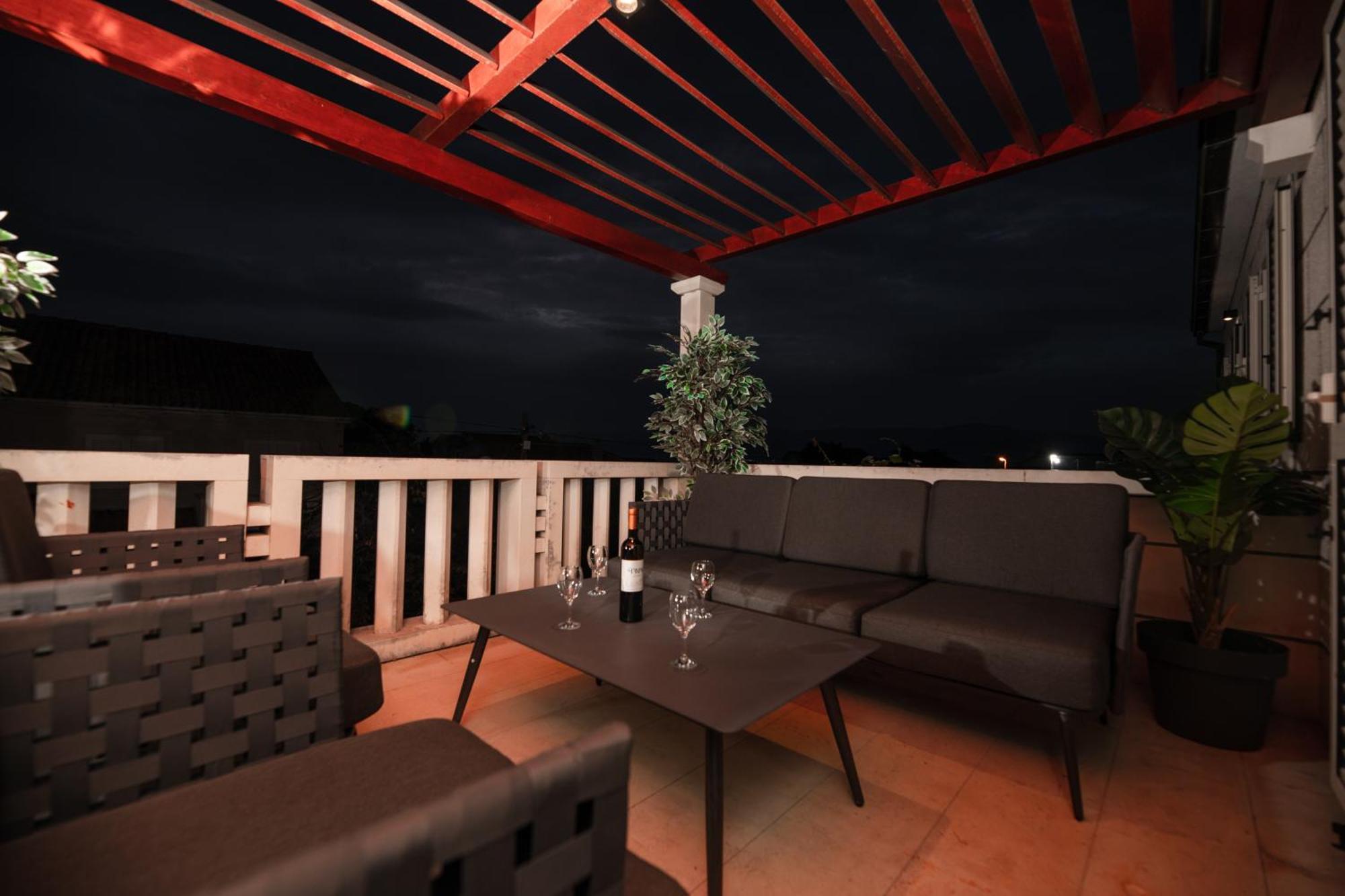 Penthouse4four - Apartments4you - Brand New 2-br - 200 Meters From The - Free Parking - Beautiful Terrace - Buralux
