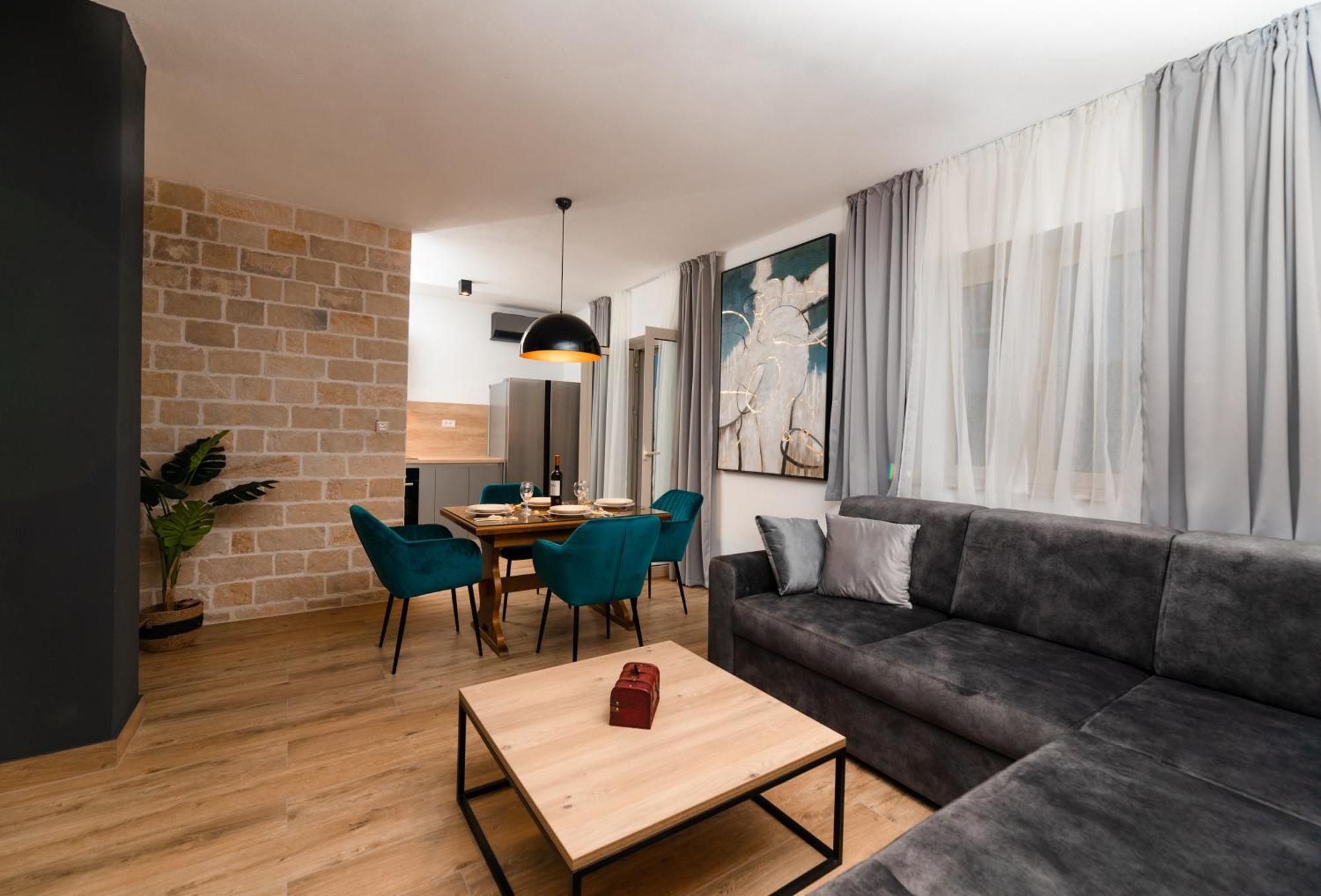 Penthouse4four - Apartments4you - Brand New 2-br - 200 Meters From The - Free Parking - Beautiful Terrace - Buralux