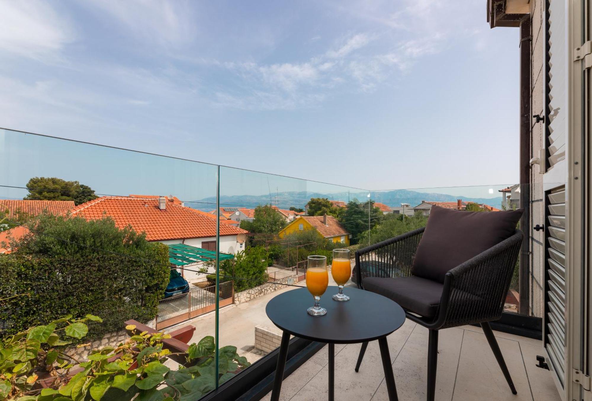 Penthouse4four - Apartments4you - Brand New 2-br - 200 Meters From The - Free Parking - Beautiful Terrace - Buralux